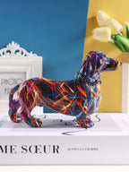 Escultura Decorativa Dachshund em Resina com Pintura Graffiti
