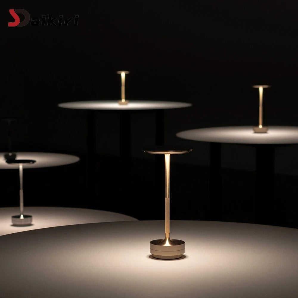 LÂMPADA DE MESA LED SEM FIO RECARREGÁVEL